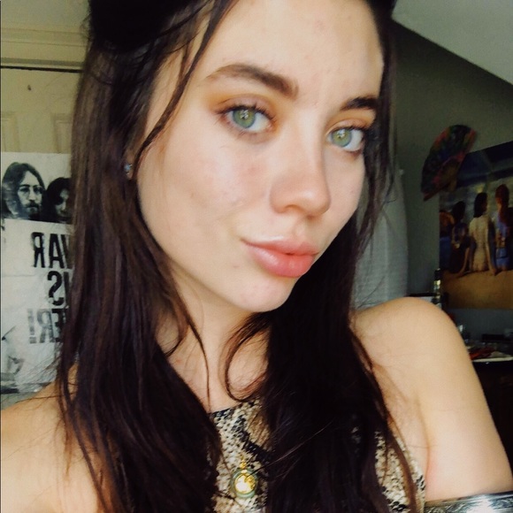 🤙 - Picture 2 of 3